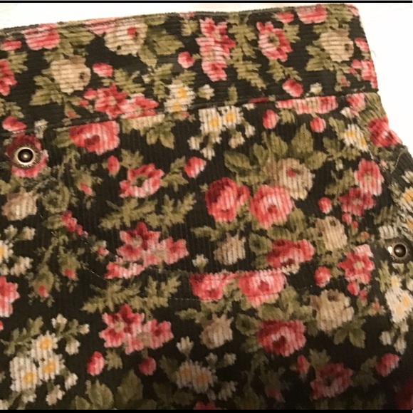 Jones New York Corduroy Skirt.  -1 - Picture 3 of 6